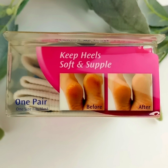 PediFix Visco-Gel Heel So Smooth Heel Sleeves With Heel Cream Sample Included - Picture 5 of 6